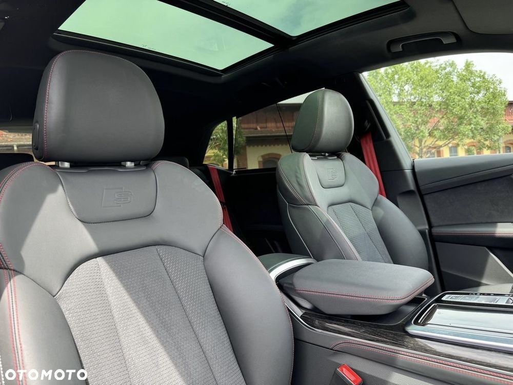 Audi Q8 - 11