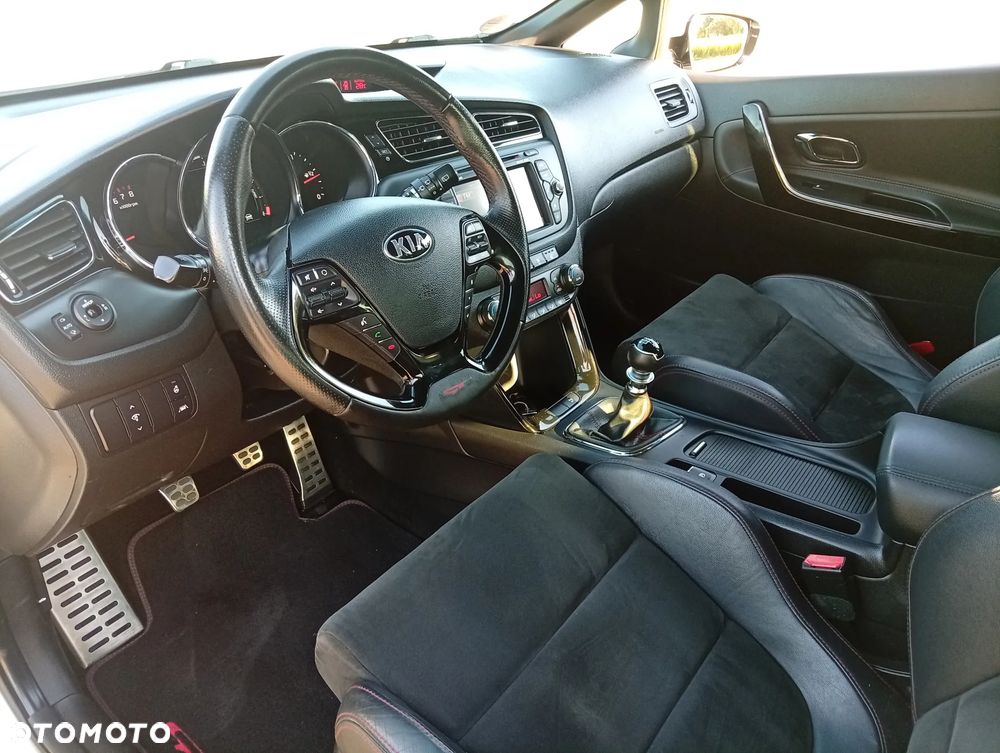 Kia Ceed 1.6 T-GDI GT XL - 37