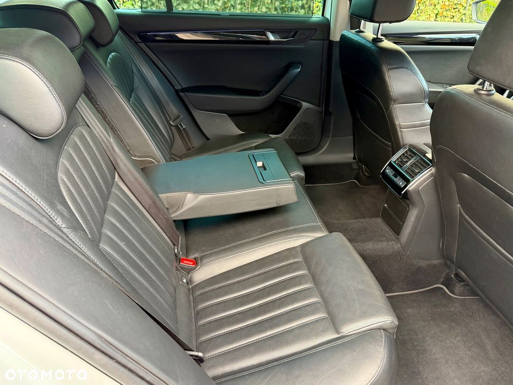 Skoda Superb 1.8 TSI L&K DSG - 10