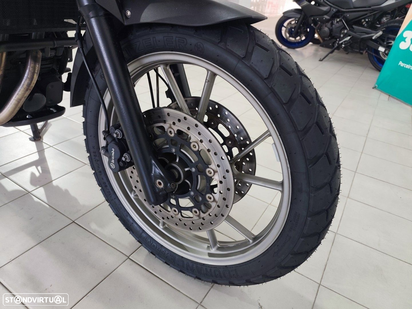 BMW F 700 GS . - 9