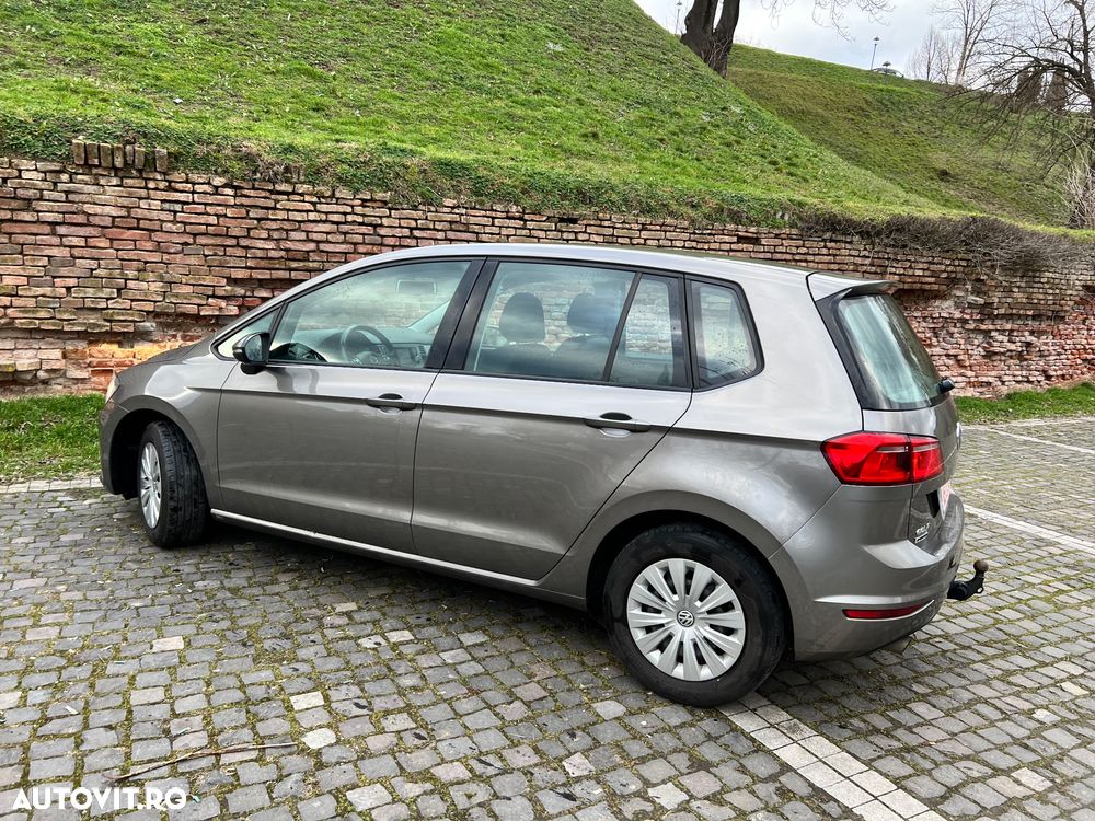 Volkswagen Golf 1.6 TDI (BlueMotion Technology) Trendline - 10