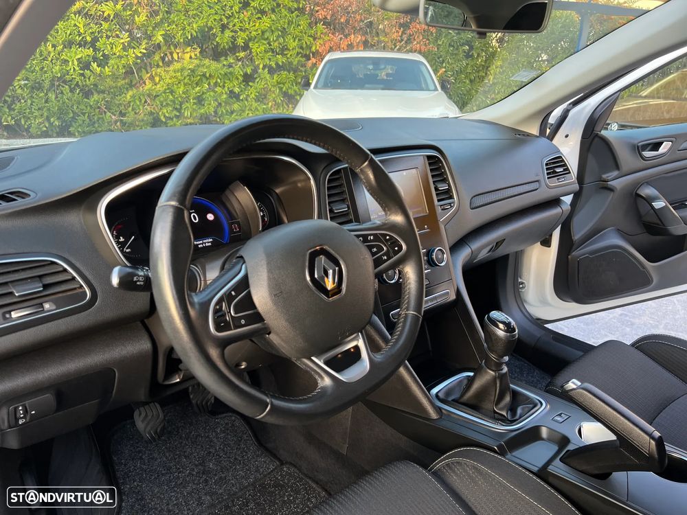 Renault Mégane 1.5 dCi Zen - 10