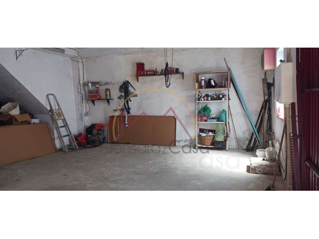 Moradia para Remodelação com Vista para o Castelo de Monsaraz - Tel... - Grande imagem: 5/9