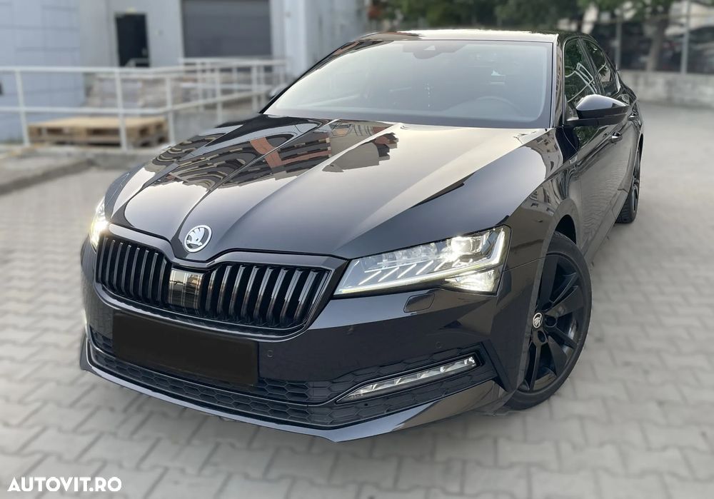 Skoda Superb 2.0 TDI DSG Sportline - 2