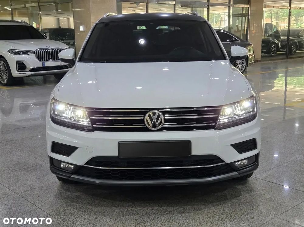 Volkswagen Tiguan - 2