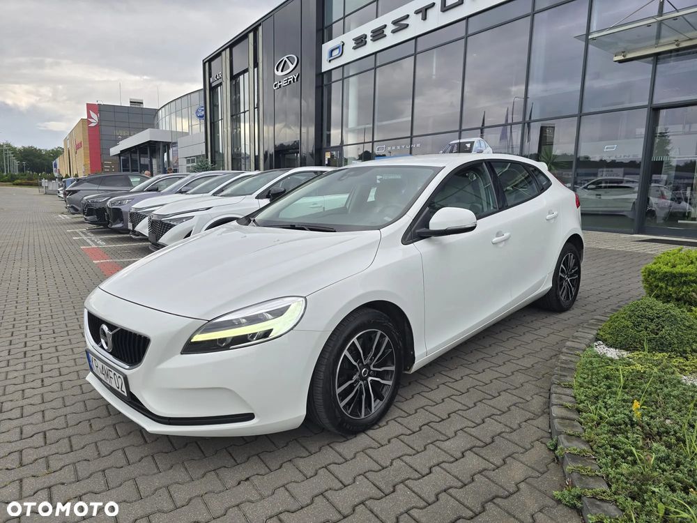 Volvo V40 T3 Drive-E Momentum - 3