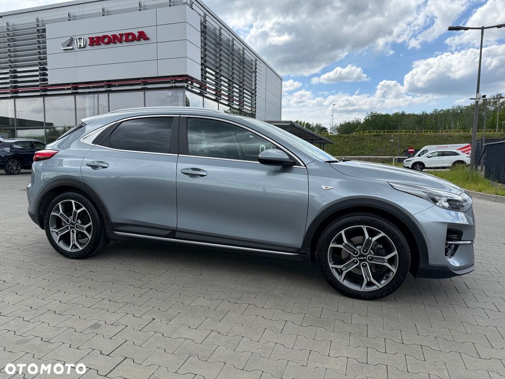 Kia XCeed 1.5 T-GDI M DCT - 3