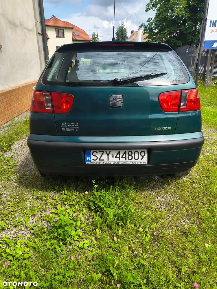 Seat Ibiza 1.4 16V Signo - 3