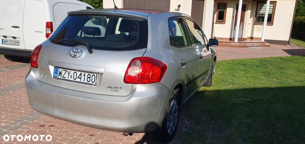 Toyota Auris - 4