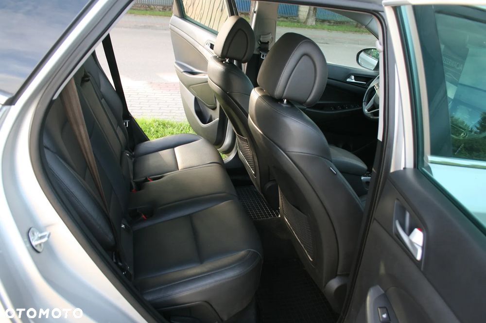 Hyundai Tucson 2.0 CRDI 4WD Automatik Premium - 14
