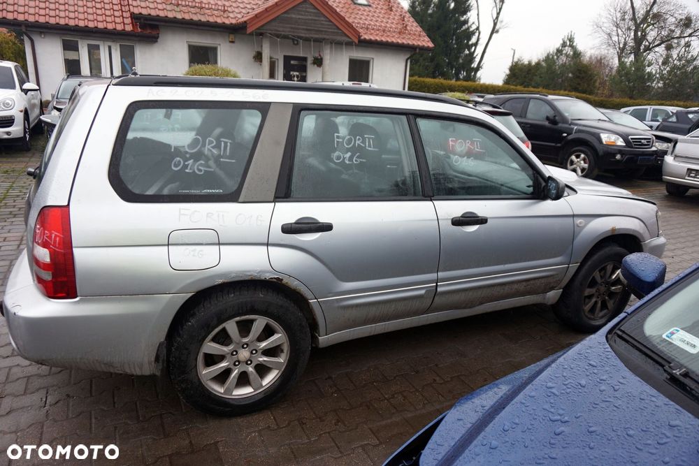 SUBARU FORESTER II SG 2005 01G 2.0T 16V EJ205N 176KM TZ1B5 SREBRNY na części - 6