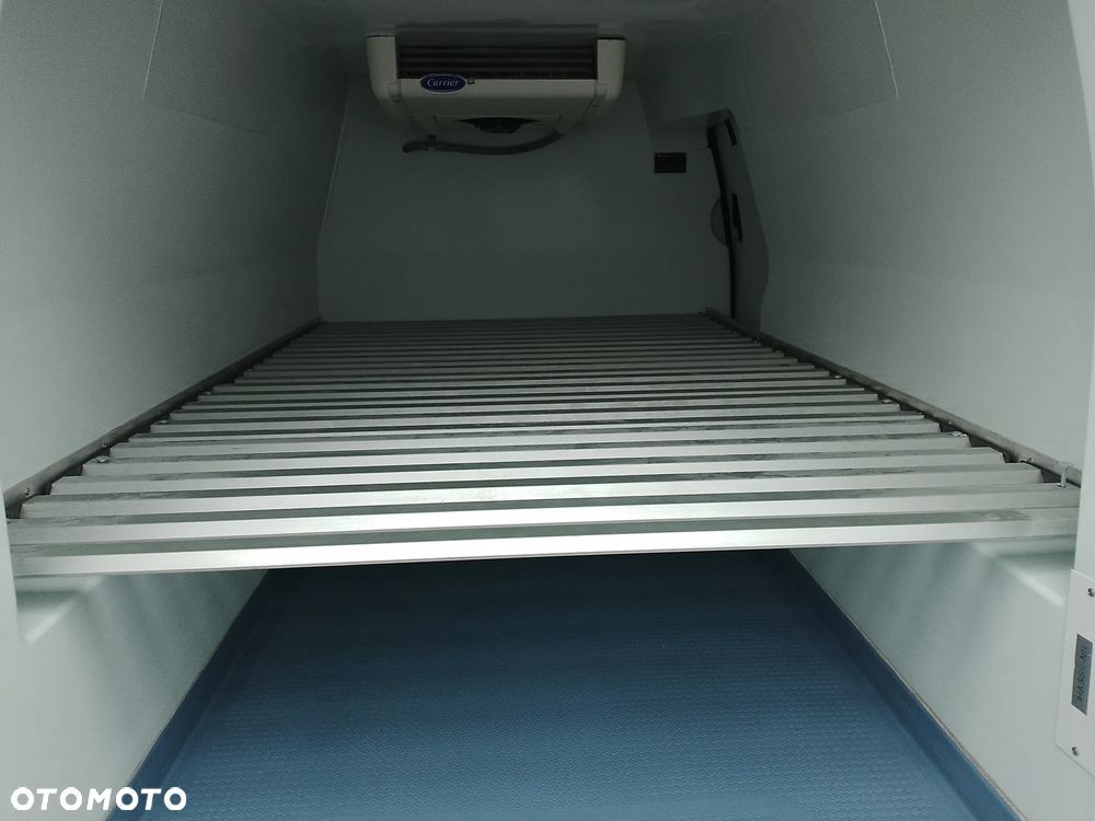 Volkswagen Caddy L2 Maxi Long Izoterma Chłodnia Mroźnia 220V do lodów minus 20 grzanie - 27