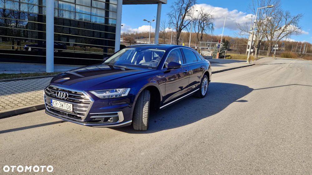 Audi A8 - 1