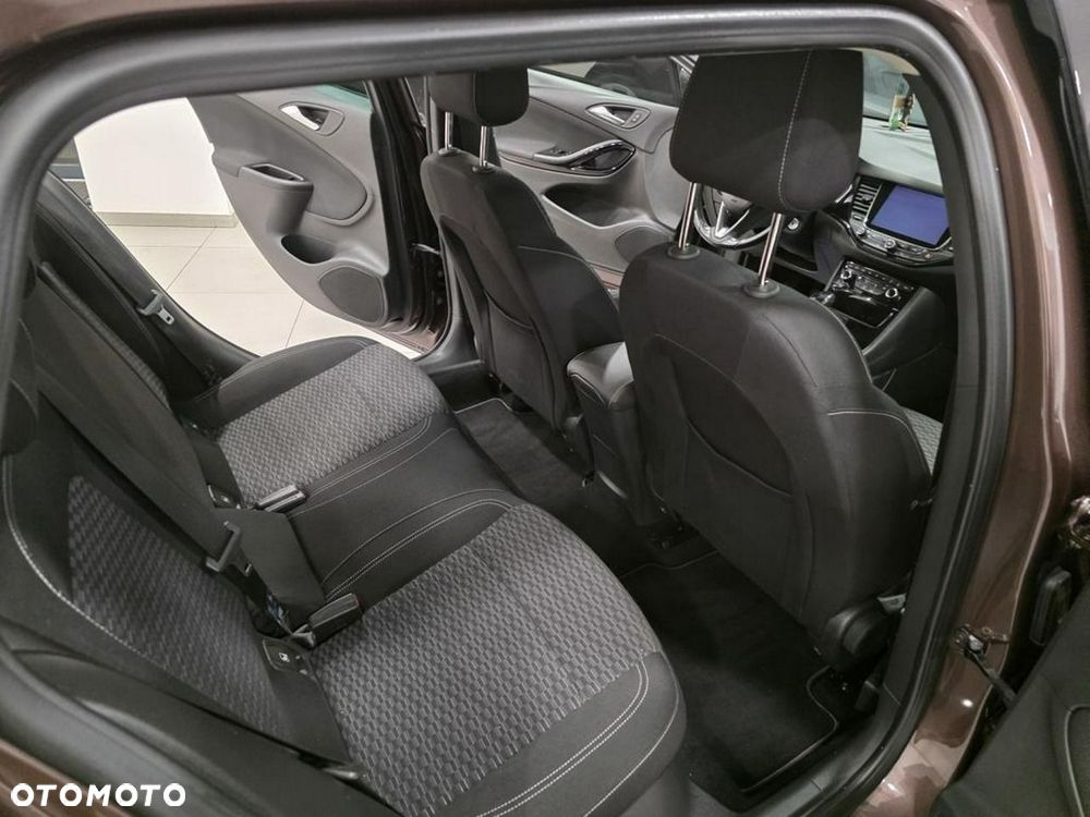 Opel Astra 1.4 Turbo Innovation - 19
