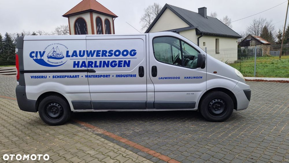 Renault Trafic - 16