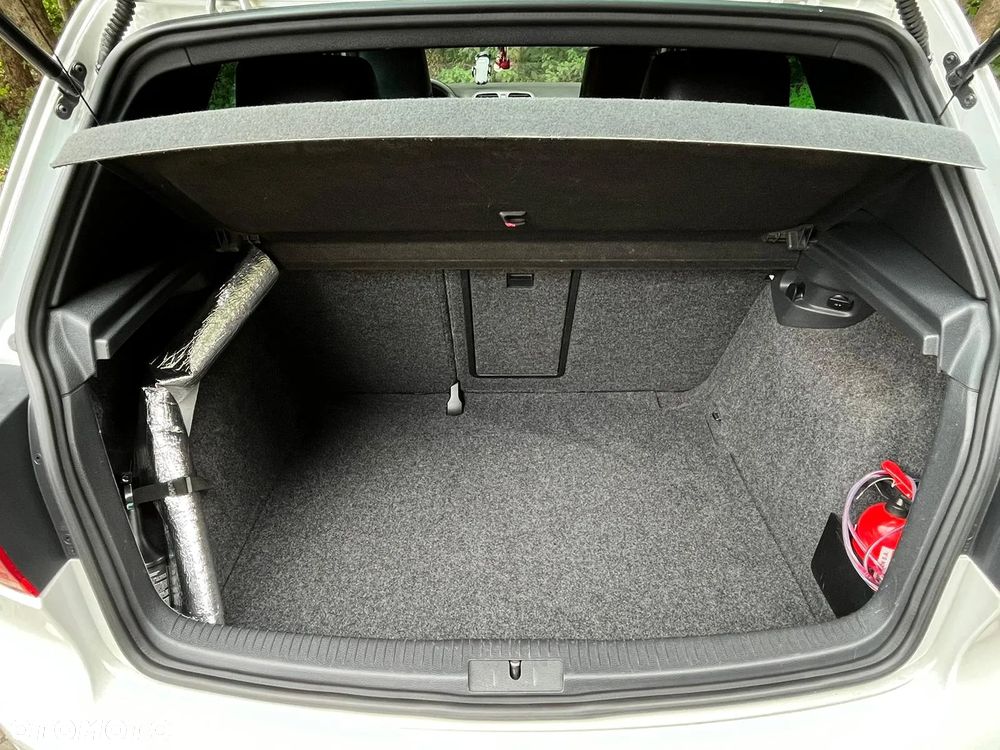 Volkswagen Golf VI 2.0 TSI GTI - 14