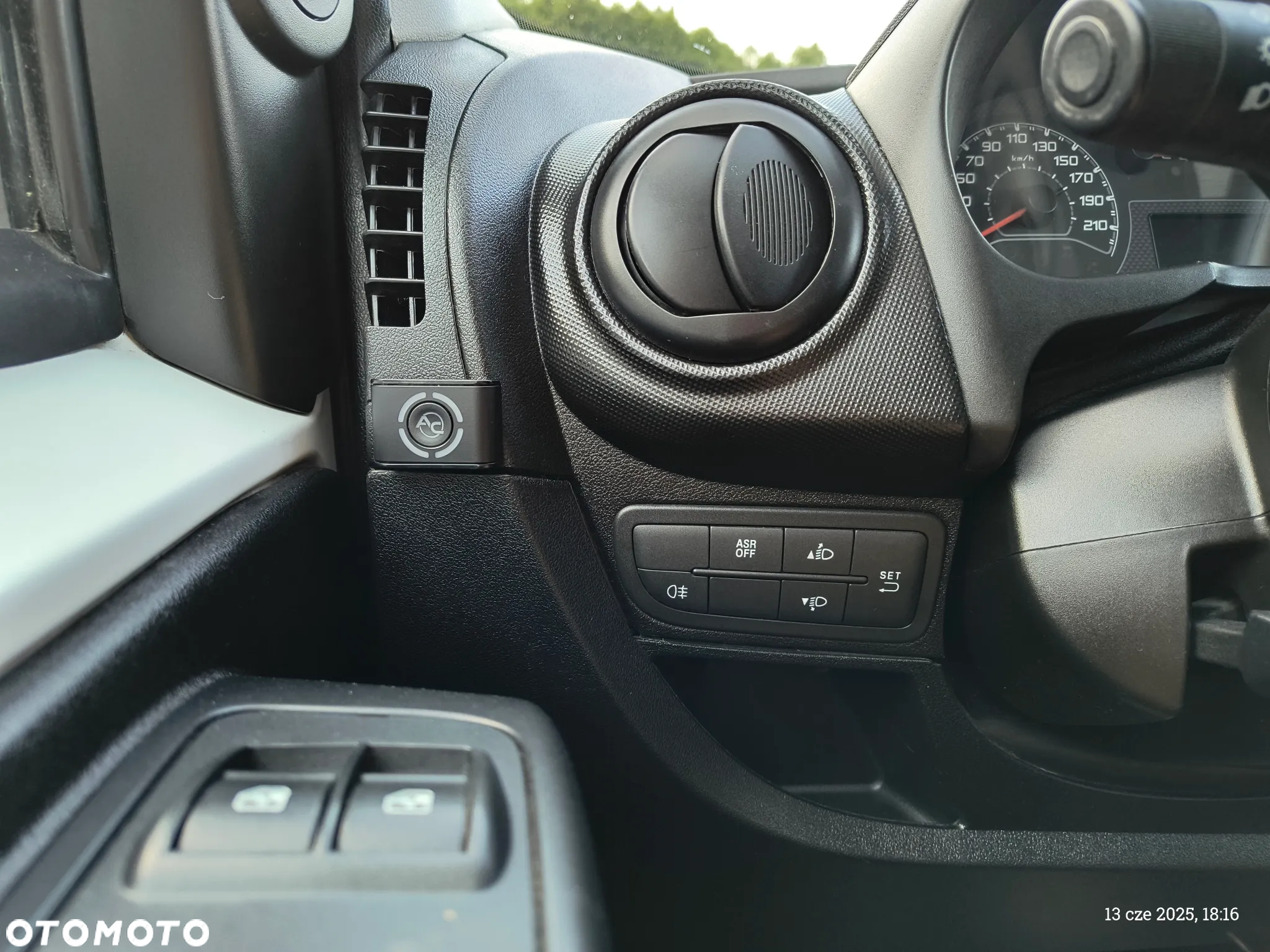 Fiat Fiorino Kombi 1.4 8V Base - 40