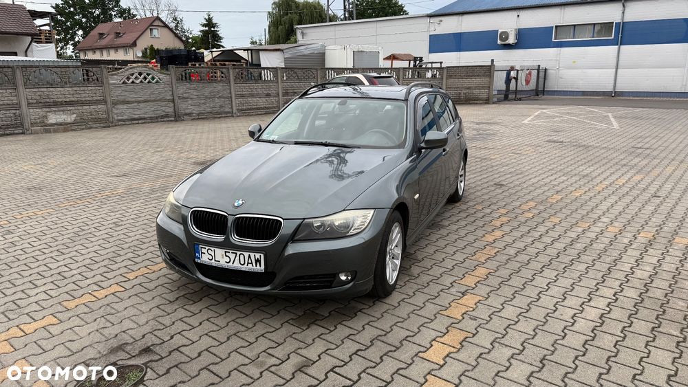 BMW Seria 3 318i - 2