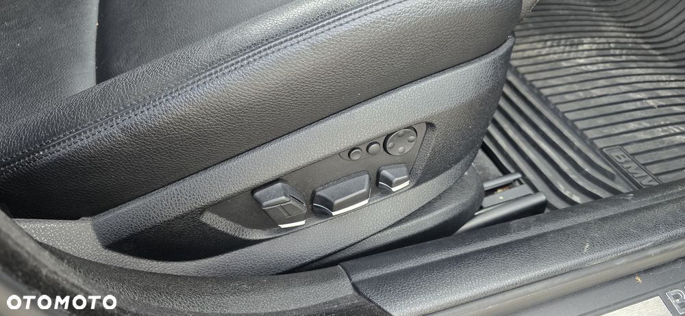 BMW Seria 5 530d xDrive - 19