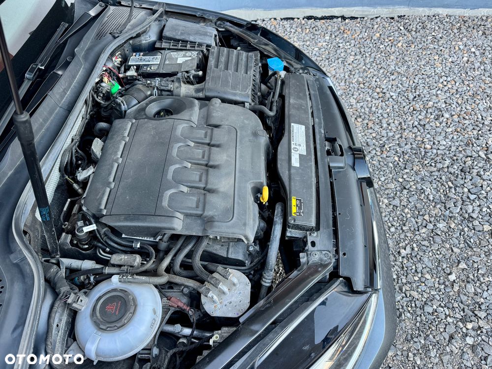 Volkswagen Golf - 38