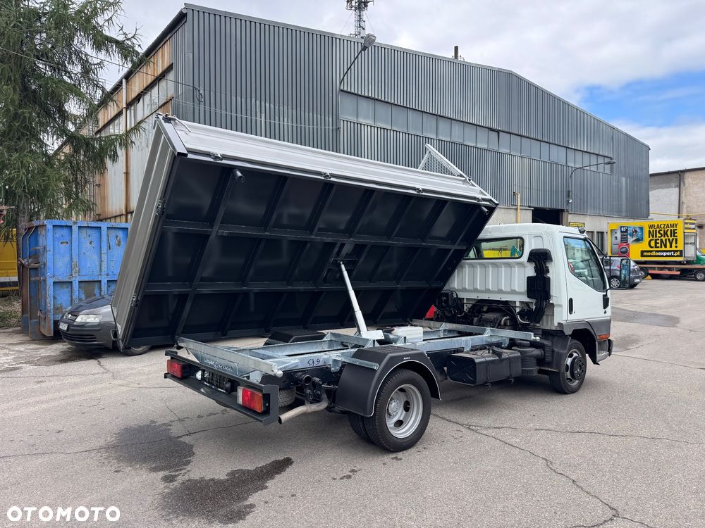 Mitsubishi Canter - 17