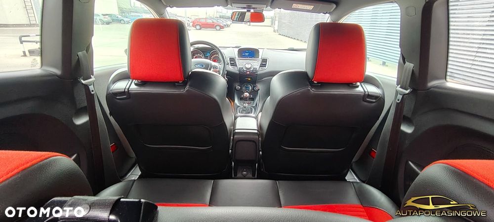 Ford Fiesta - 10