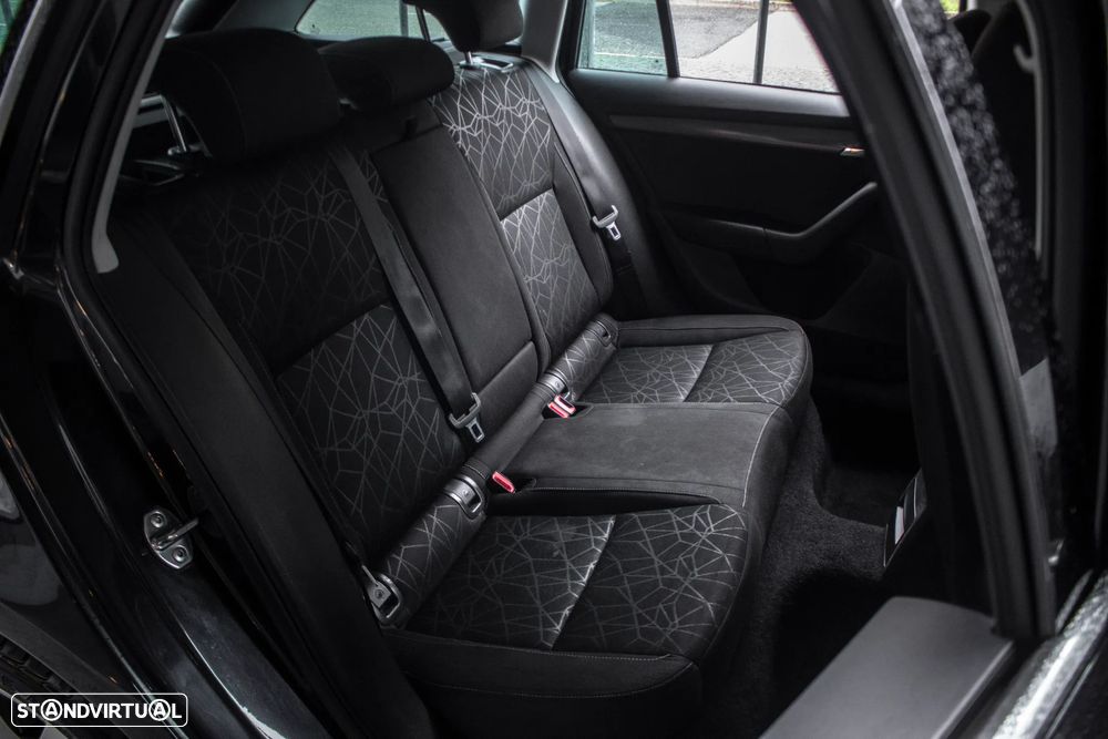 Skoda Octavia Break 1.6 TDI DSG Style - 33