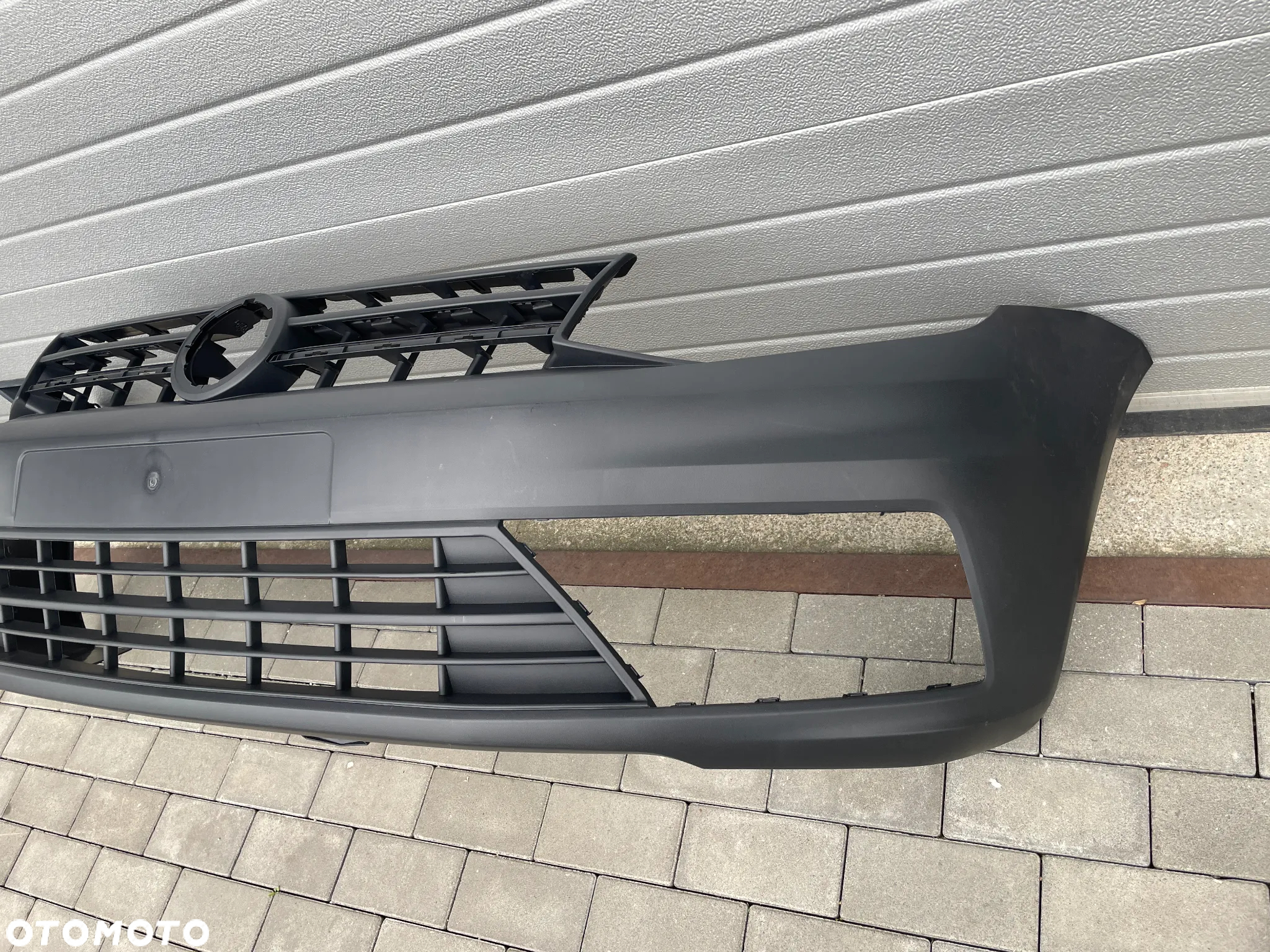 ZDERZAK PRZEDNI VW CADDY IV  2015-2020 - NOWY CZARNY - 2