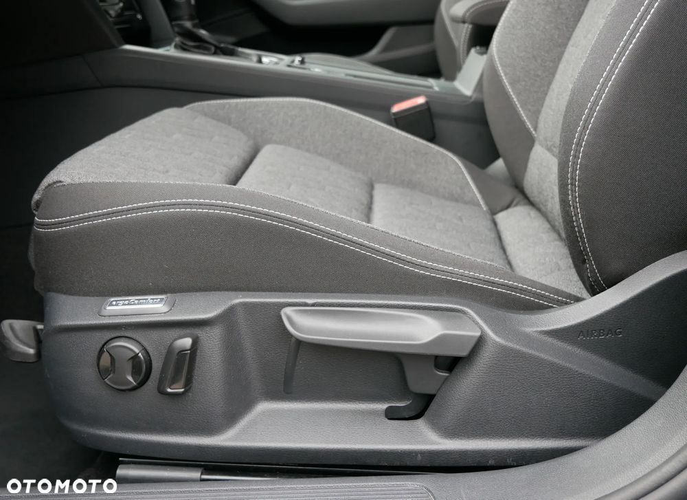 Volkswagen Passat 2.0 TDI EVO Business DSG - 16