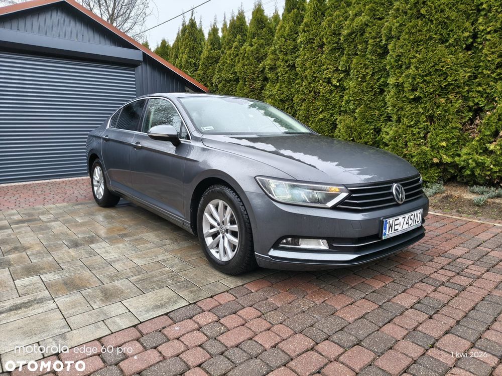 Volkswagen Passat - 2