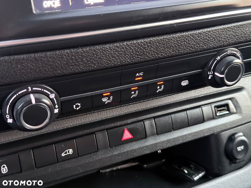 Opel Vivaro - 21