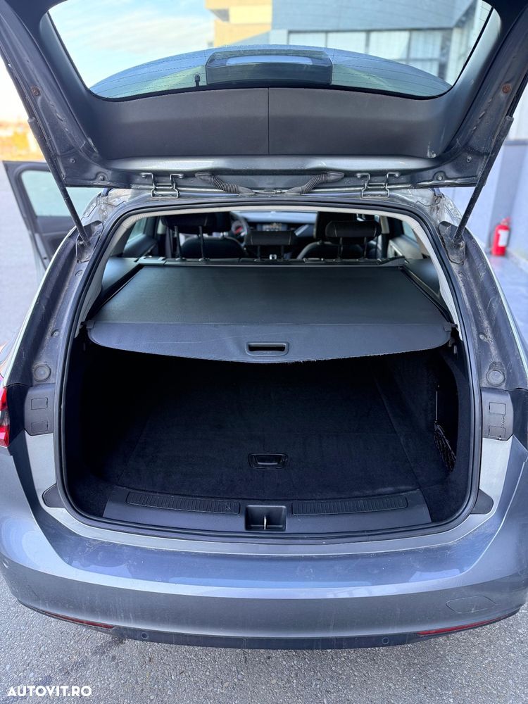 Opel Insignia ver-sports-tourer-1-5-diesel - 21