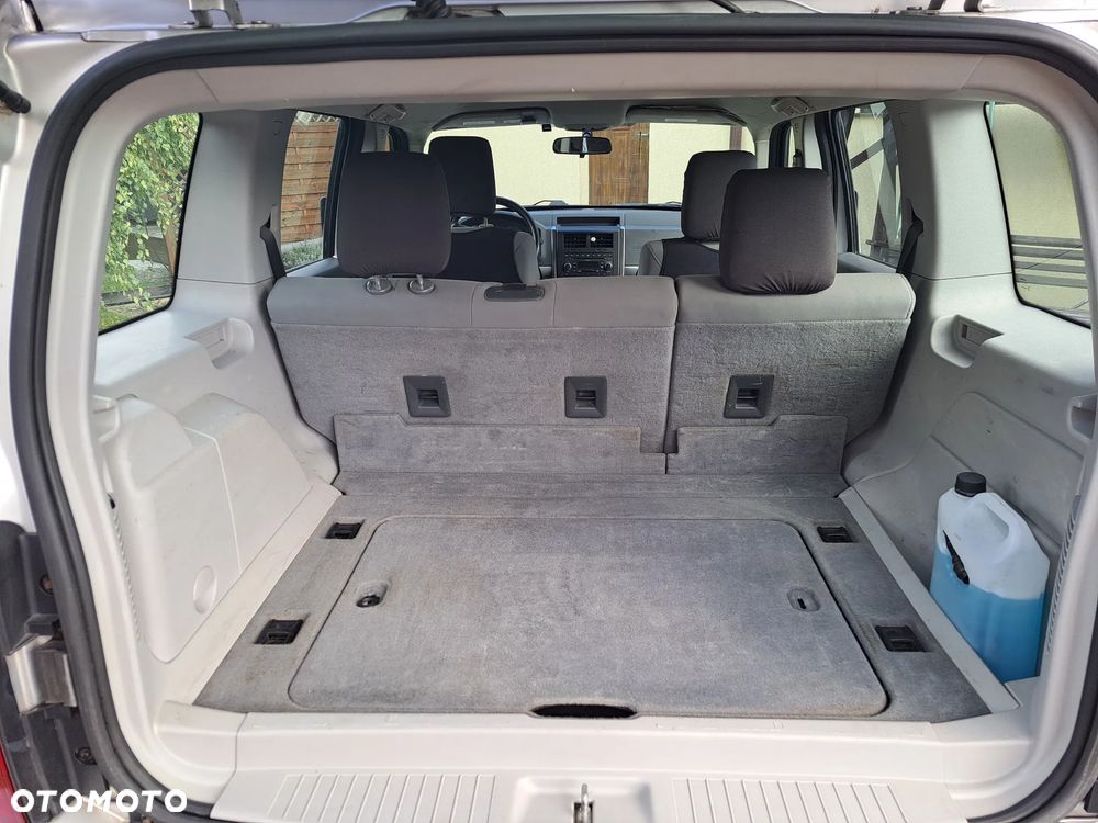 Jeep Liberty 3.7 4x4 - 9