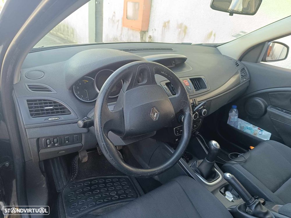 Renault Mégane Sport Tourer 1.5 dCi Dynamique - 5