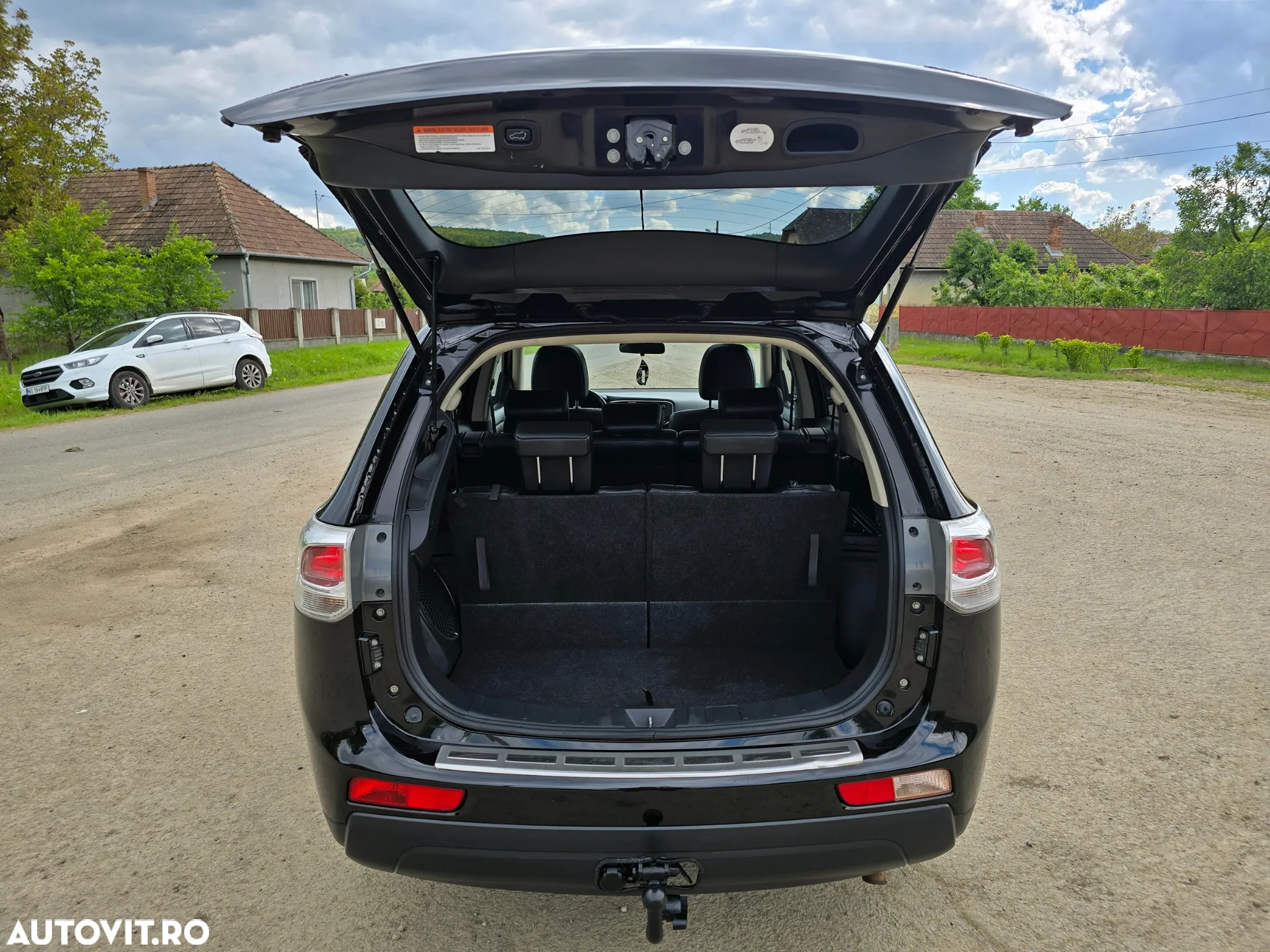 Mitsubishi Outlander 2.2 DI-D 4WD Instyle - 28