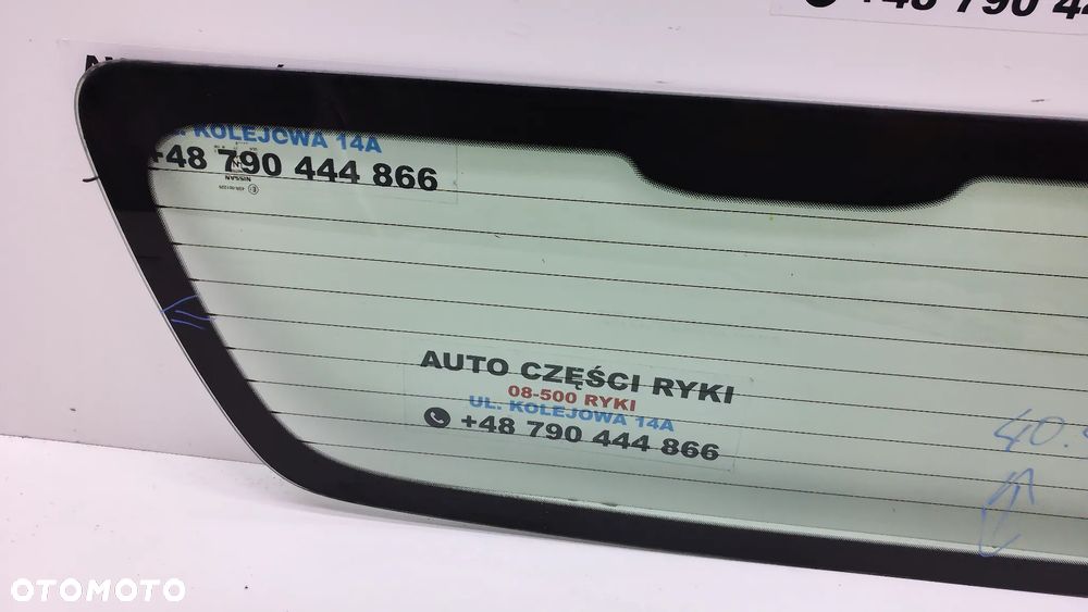 Nissan Navara Szyba Tył - 3