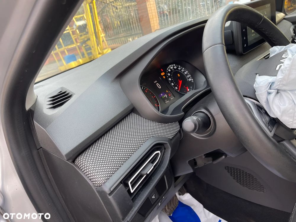 Dacia Sandero TCe 90 CVT Expression - 19