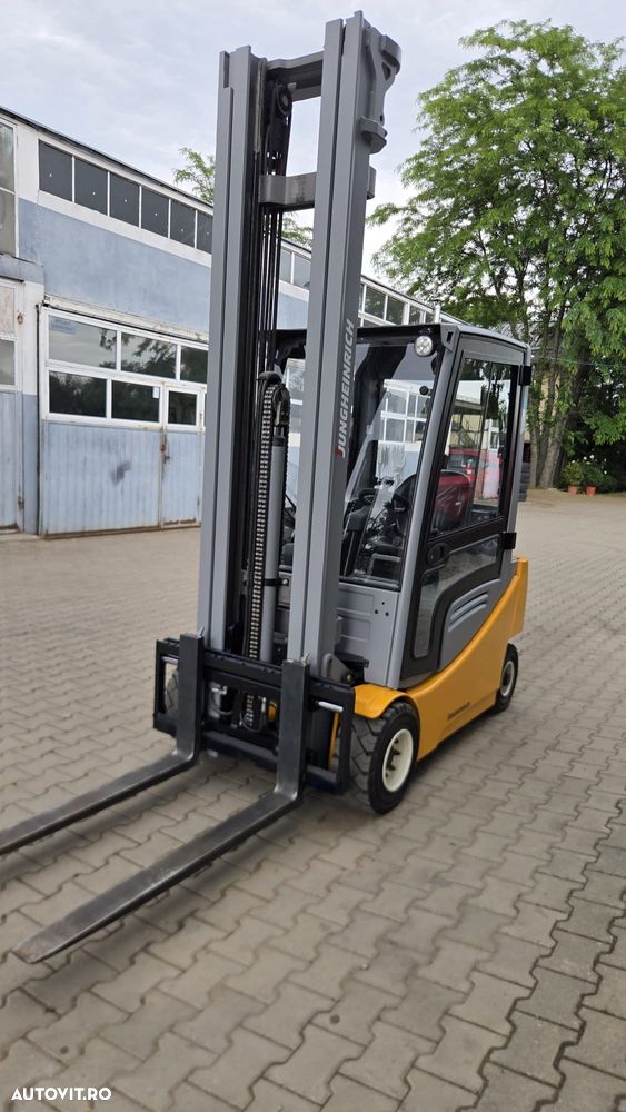 Jungheinrich EFG320 - 2