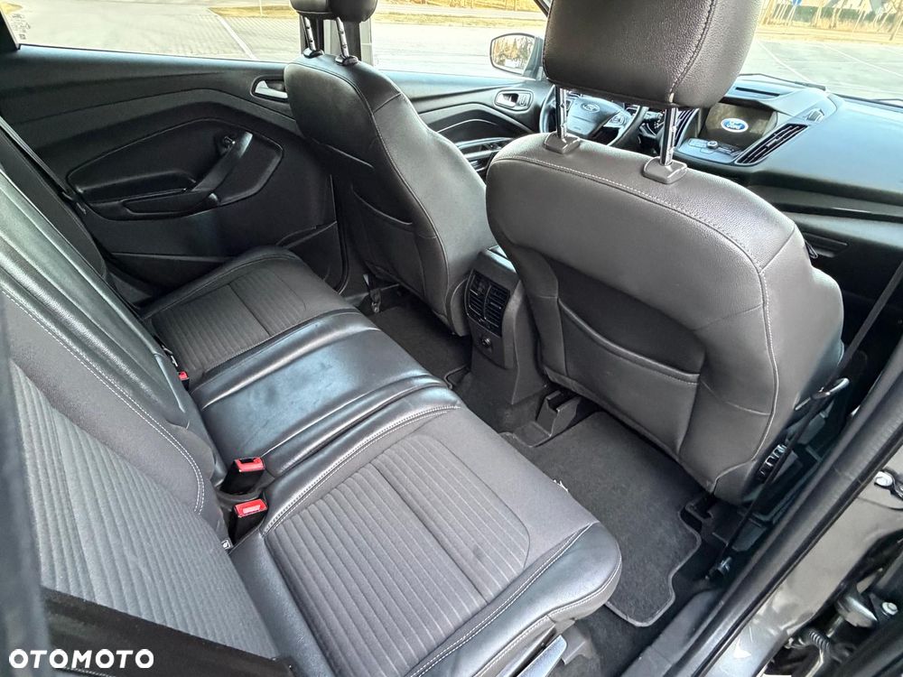 Ford Kuga 2.0 TDCi 4WD Titanium Plus - 30