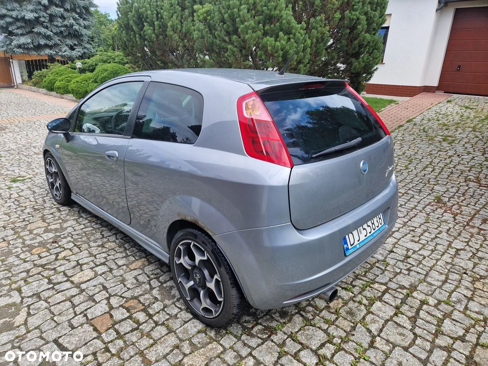Fiat Grande Punto - 3