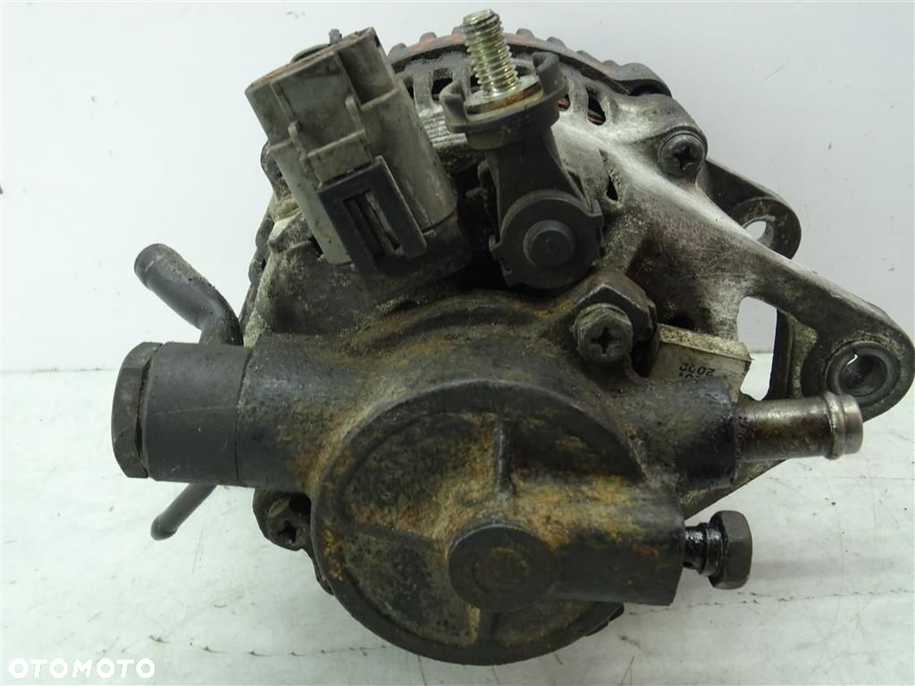 Alternator Kia Carnival 2,9 CRD R 99-06 DENSO 2 PINY 85A 37300-4X200 - 3