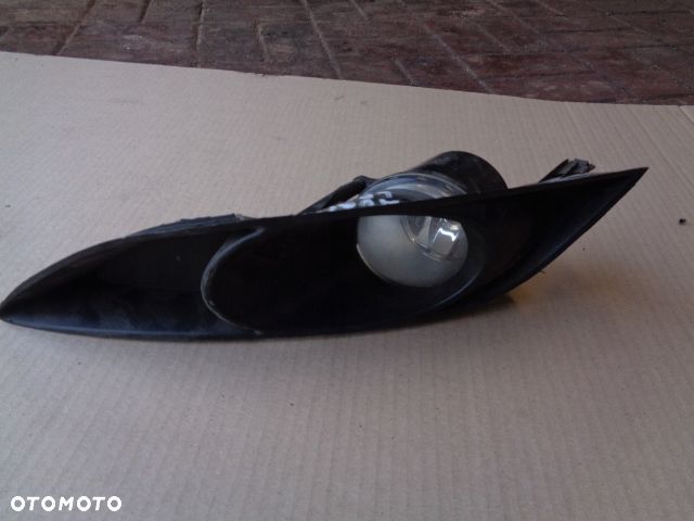 HALOGEN LEWY Z RAMKĄ TOYOTA AURIS I 07-10 - 1