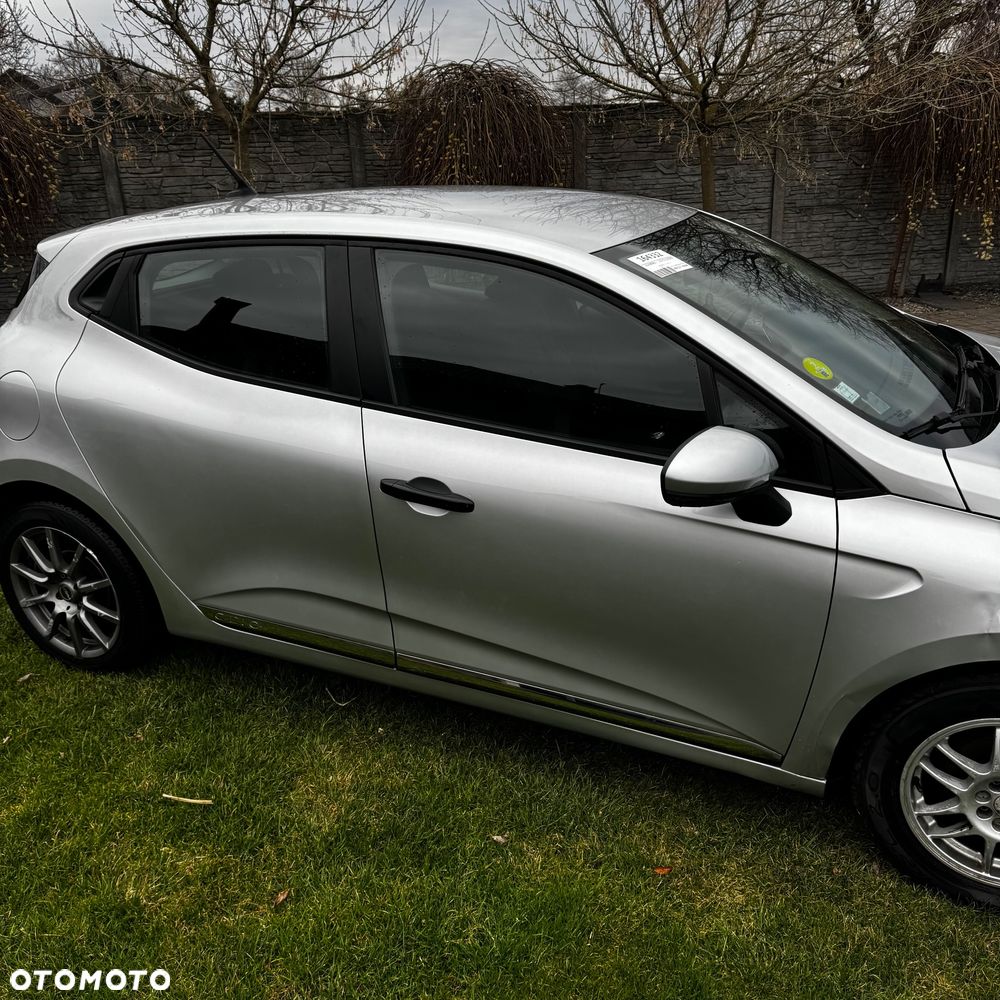 Renault Clio dCi 90 Start & Stop COLLECTION - 4
