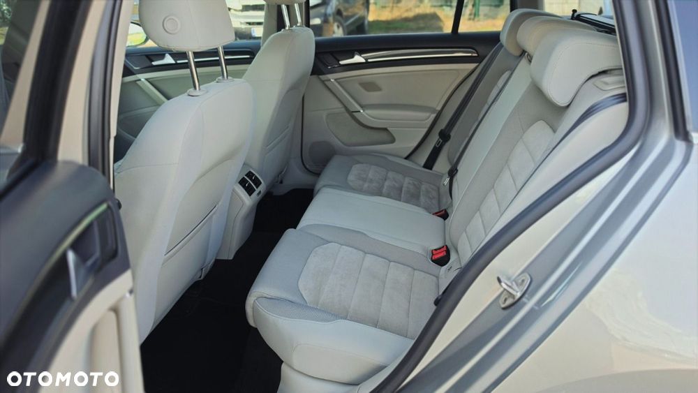 Volkswagen Golf 1.4 TSI BMT Highline DSG - 9