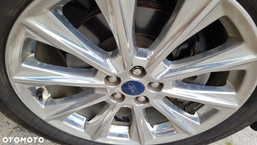 Ford Edge - 12