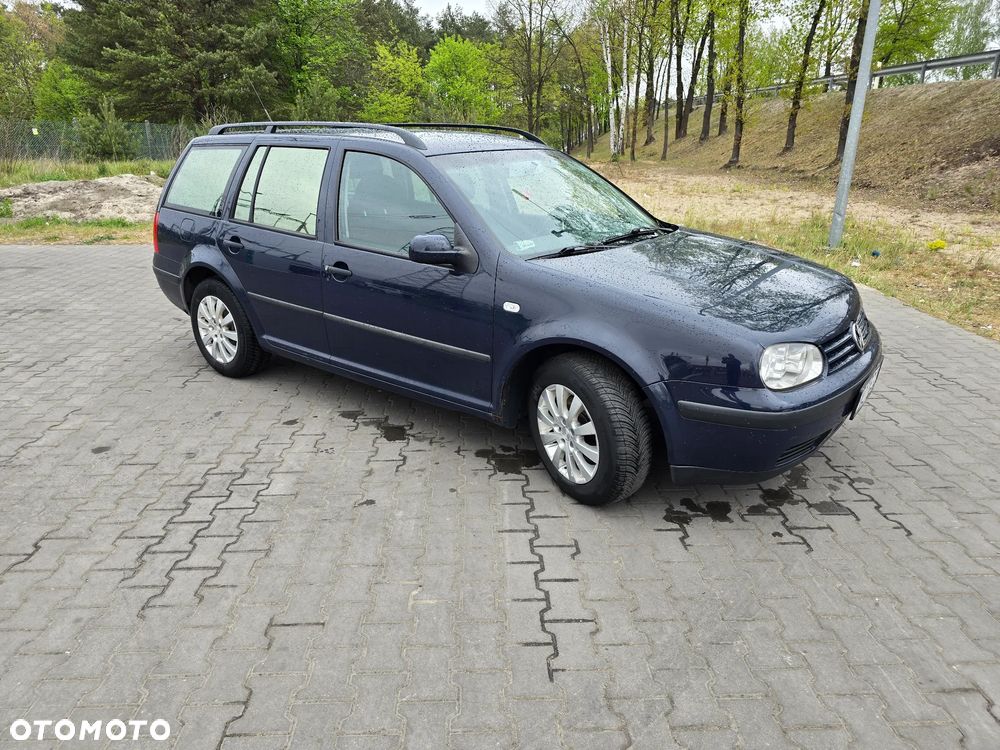 Volkswagen Golf - 2