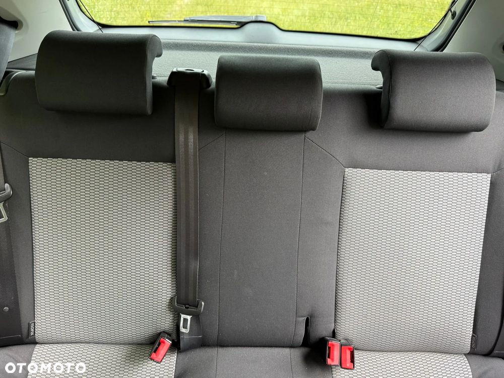 Volkswagen Polo 1.6 TDI DPF Highline - 11