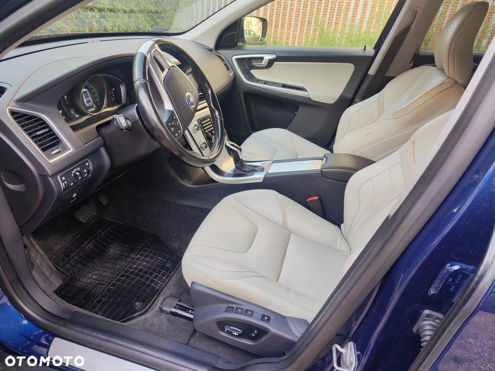 Volvo XC 60 D4 Drive-E Ocean Race - 8