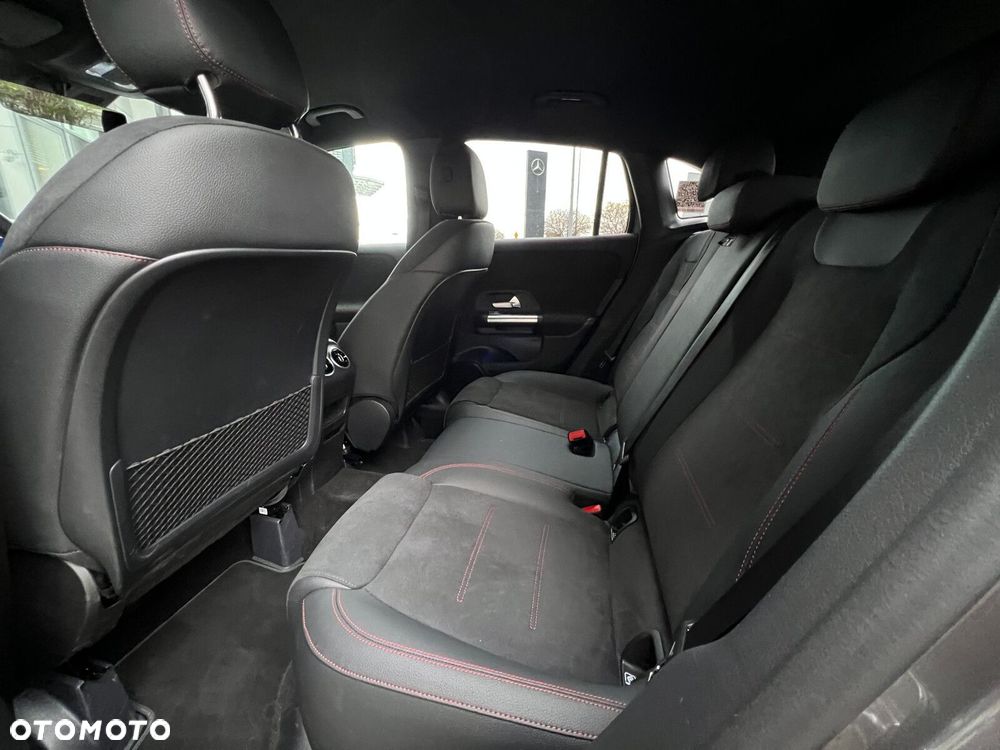 Mercedes-Benz GLA 200 mHEV AMG Line 7G-DCT - 12