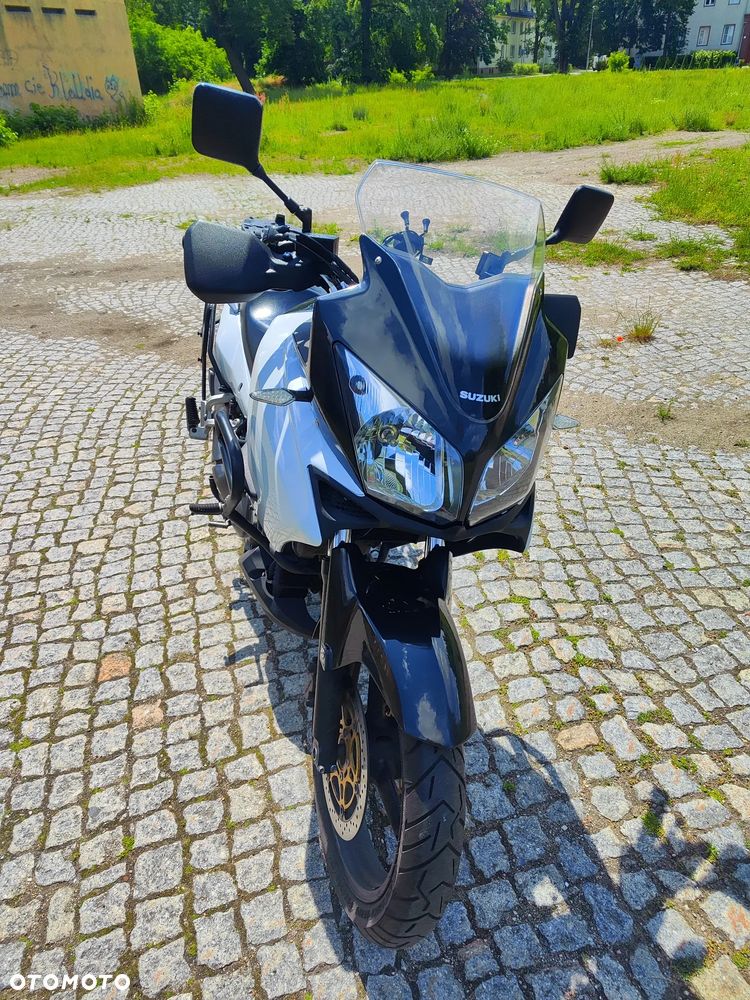 Suzuki V-STROM - 4